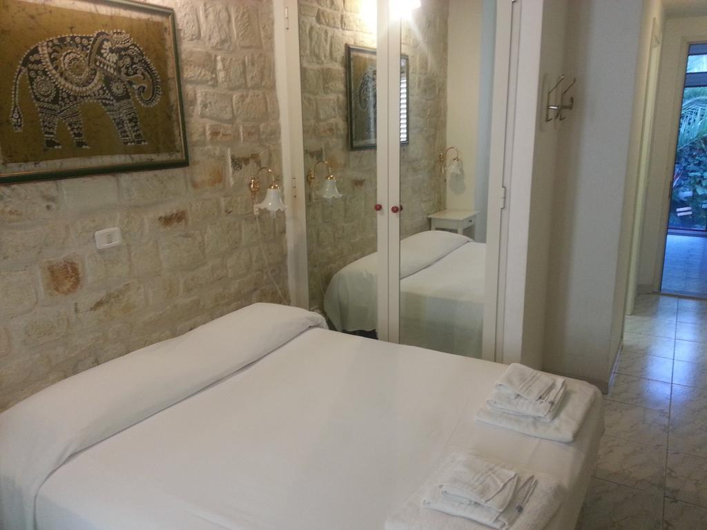 Camere Da Aldo In Centro Сироло Стая снимка